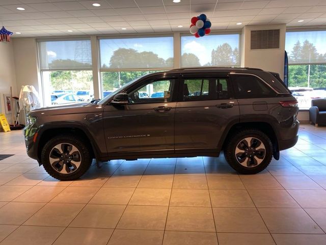 2022 Jeep Grand Cherokee 4xe Base