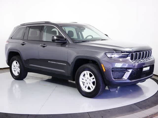 2022 Jeep Grand Cherokee Laredo