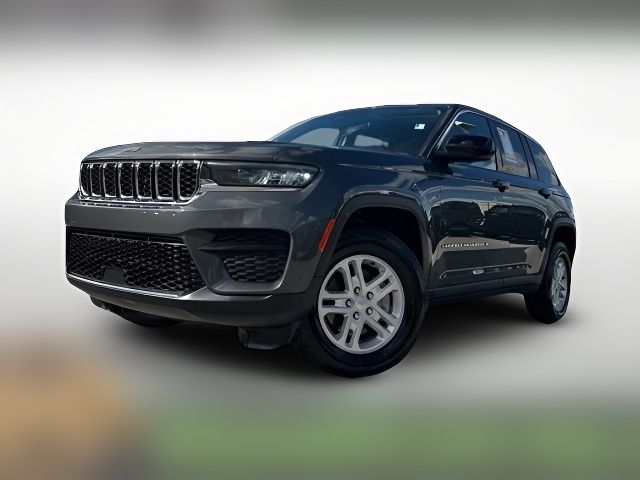 2022 Jeep Grand Cherokee Laredo