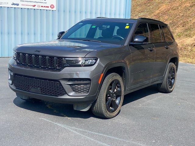 2022 Jeep Grand Cherokee Altitude