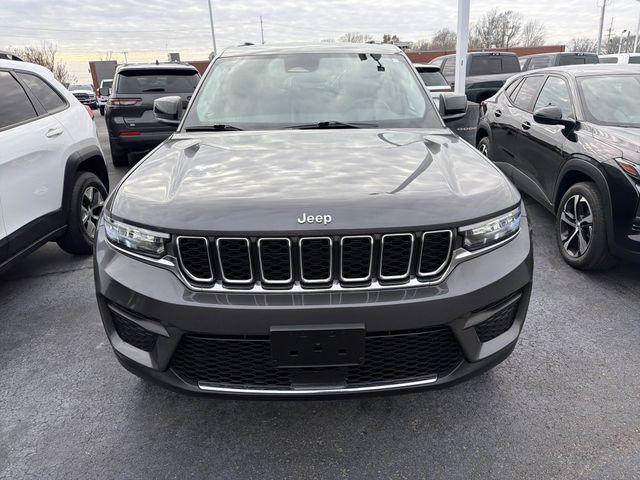 2022 Jeep Grand Cherokee Laredo