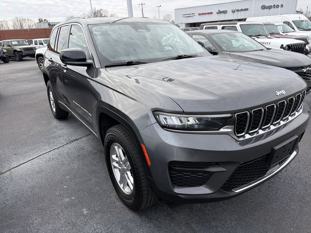 2022 Jeep Grand Cherokee Laredo
