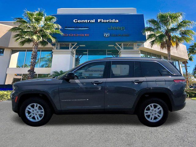 2022 Jeep Grand Cherokee Laredo