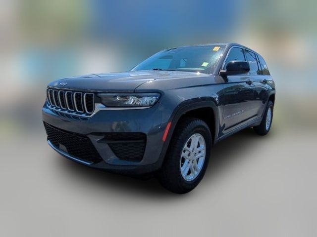 2022 Jeep Grand Cherokee Laredo