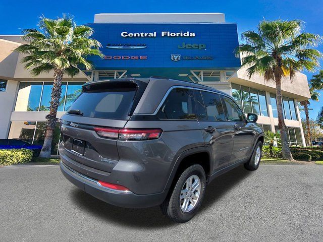2022 Jeep Grand Cherokee Laredo