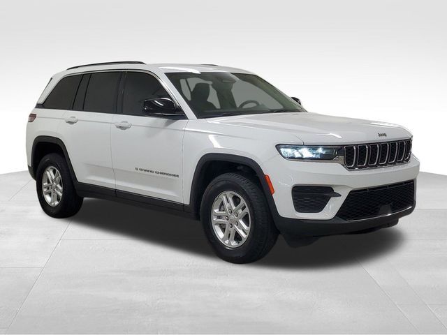 2022 Jeep Grand Cherokee Laredo