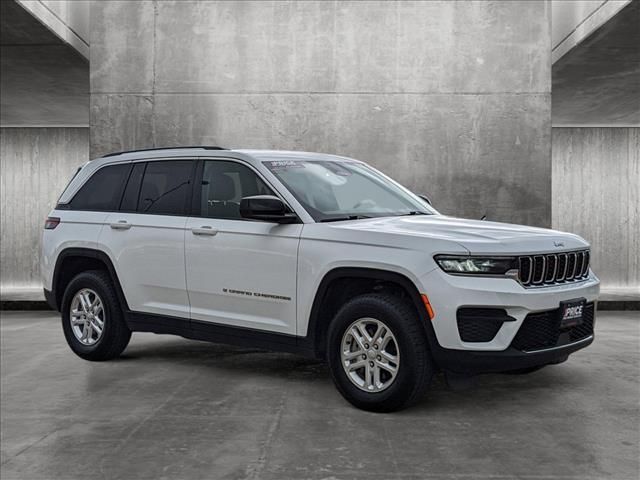 2022 Jeep Grand Cherokee Laredo