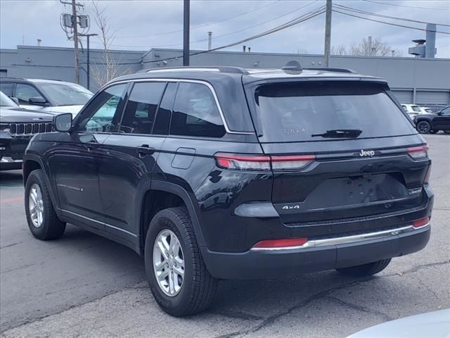 2022 Jeep Grand Cherokee Laredo