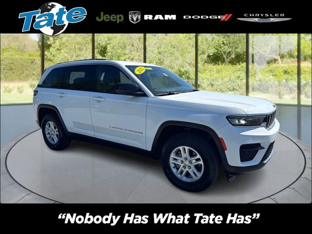 2022 Jeep Grand Cherokee Laredo