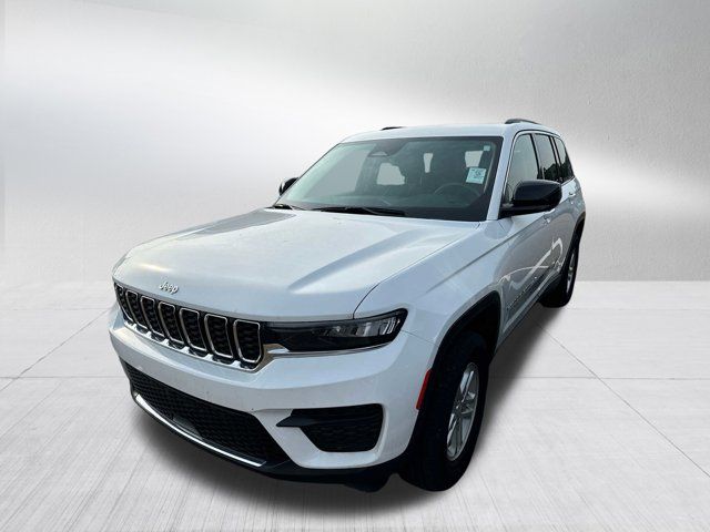 2022 Jeep Grand Cherokee Laredo