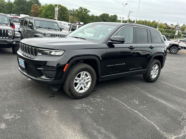 2022 Jeep Grand Cherokee Laredo