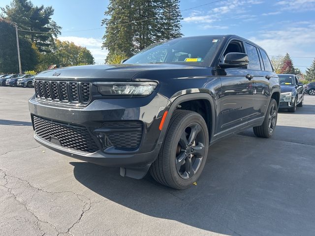 2022 Jeep Grand Cherokee Altitude