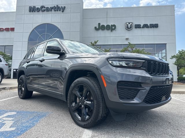 2022 Jeep Grand Cherokee Altitude