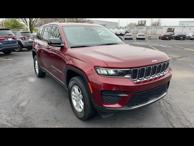 2022 Jeep Grand Cherokee Laredo