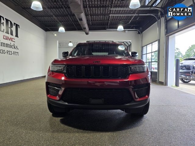 2022 Jeep Grand Cherokee Altitude