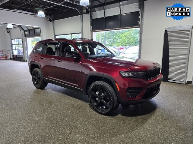 2022 Jeep Grand Cherokee Altitude