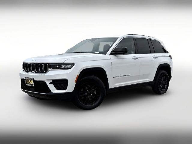 2022 Jeep Grand Cherokee Laredo