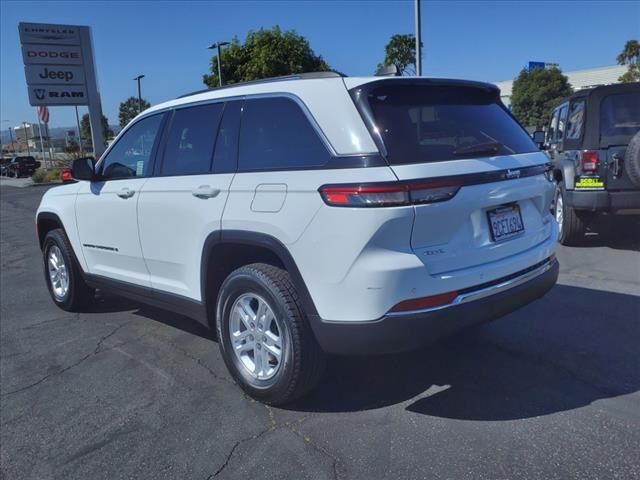 2022 Jeep Grand Cherokee Laredo