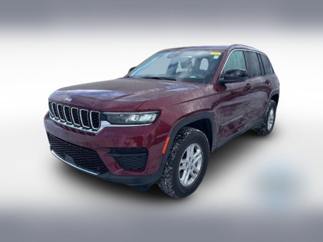 2022 Jeep Grand Cherokee Laredo