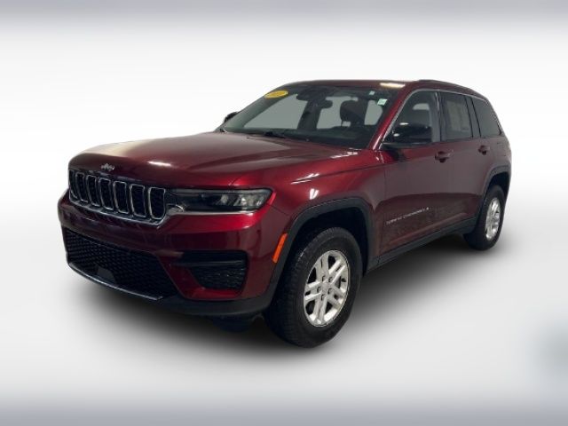 2022 Jeep Grand Cherokee Laredo