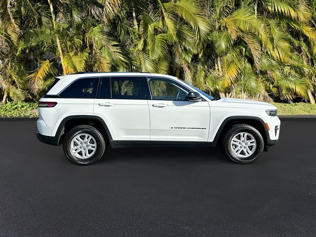 2022 Jeep Grand Cherokee Laredo