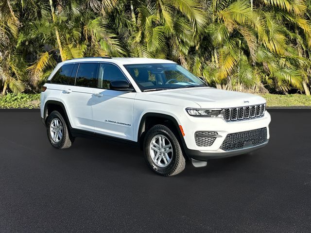 2022 Jeep Grand Cherokee Laredo