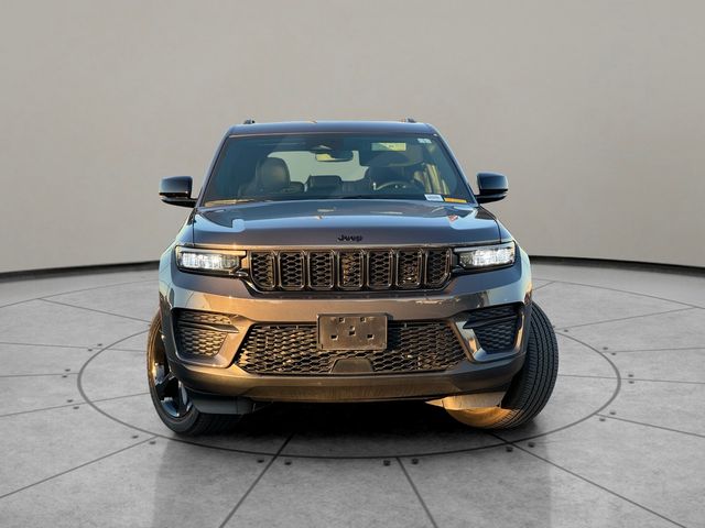 2022 Jeep Grand Cherokee Altitude