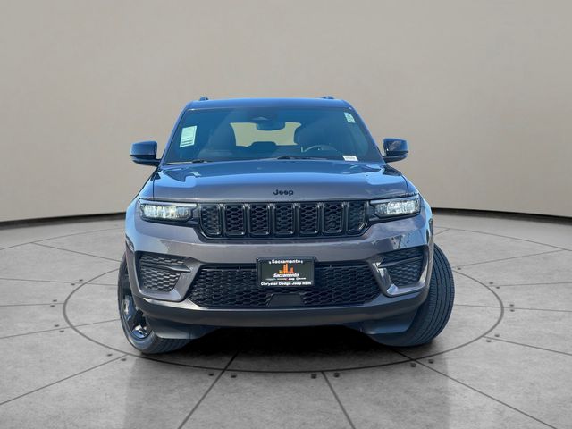 2022 Jeep Grand Cherokee Altitude