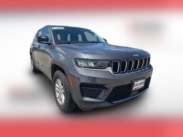 2022 Jeep Grand Cherokee Laredo