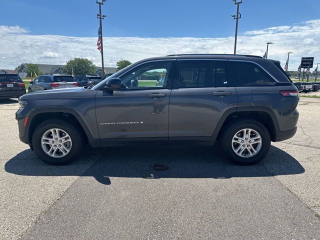 2022 Jeep Grand Cherokee Laredo