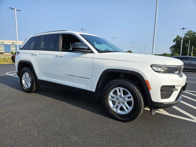 2022 Jeep Grand Cherokee Laredo