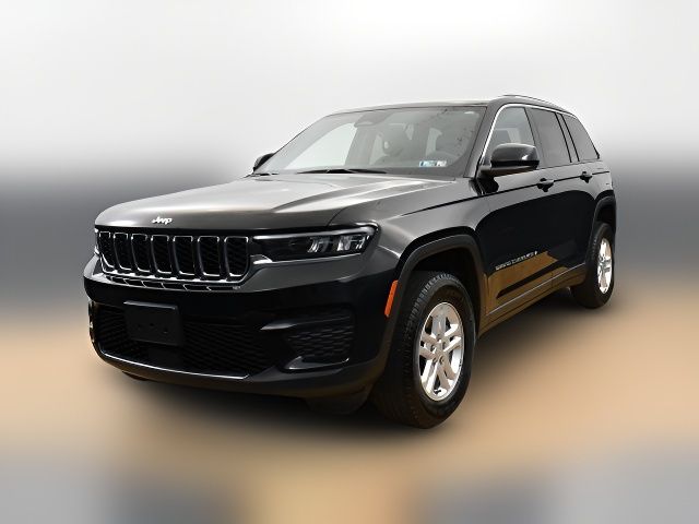 2022 Jeep Grand Cherokee Laredo