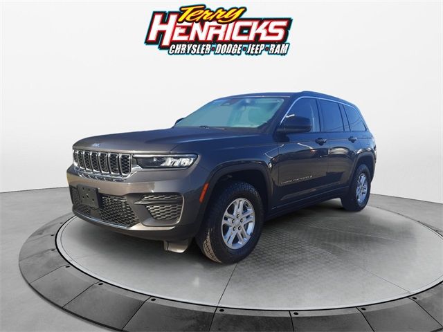 2022 Jeep Grand Cherokee Laredo