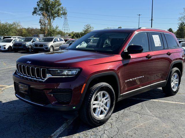 2022 Jeep Grand Cherokee Laredo