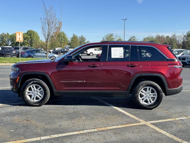 2022 Jeep Grand Cherokee Laredo