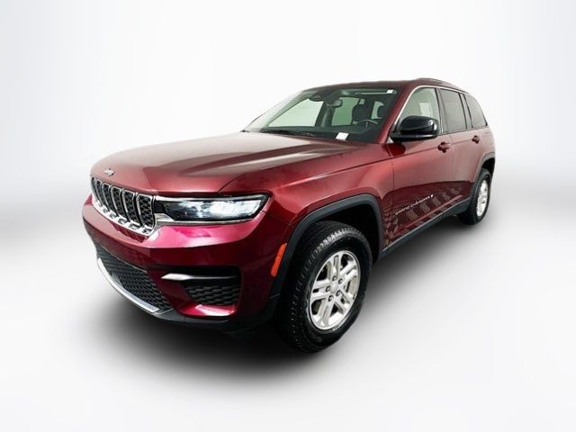 2022 Jeep Grand Cherokee Laredo