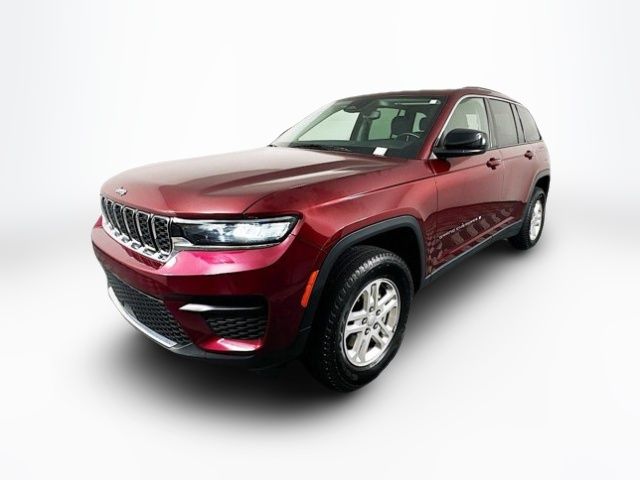 2022 Jeep Grand Cherokee Laredo