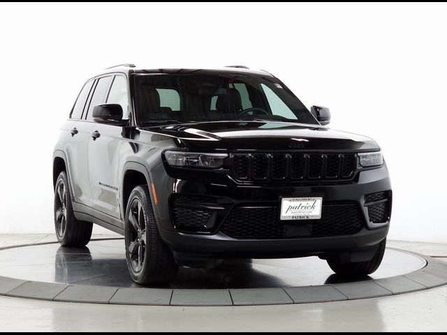 2022 Jeep Grand Cherokee Altitude