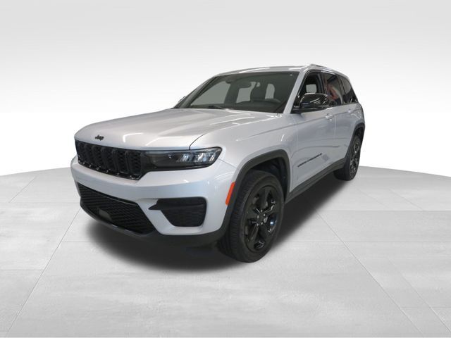 2022 Jeep Grand Cherokee Altitude