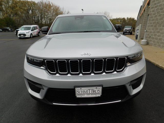 2022 Jeep Grand Cherokee Laredo