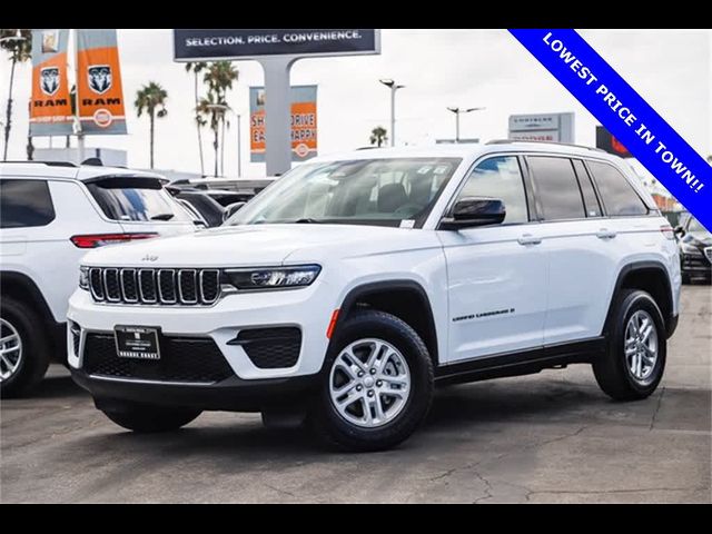 2022 Jeep Grand Cherokee Laredo