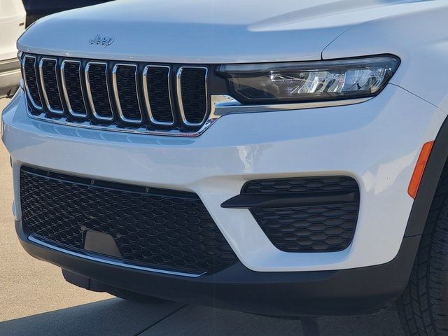 2022 Jeep Grand Cherokee Laredo