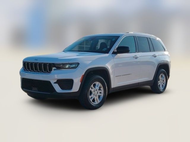 2022 Jeep Grand Cherokee Laredo