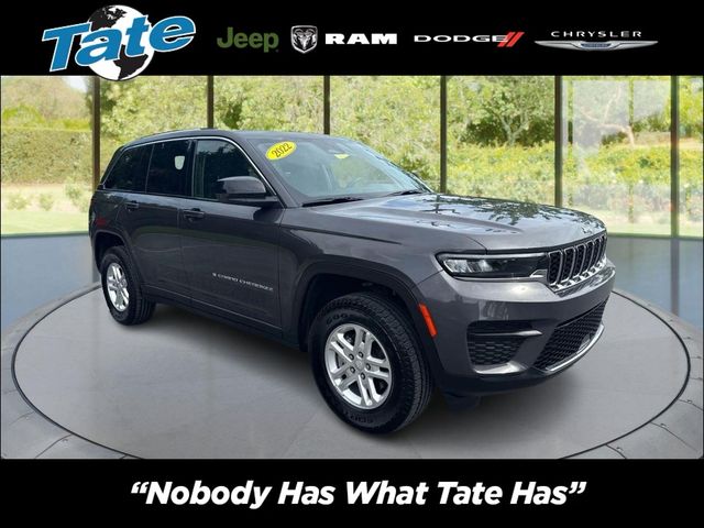 2022 Jeep Grand Cherokee Laredo
