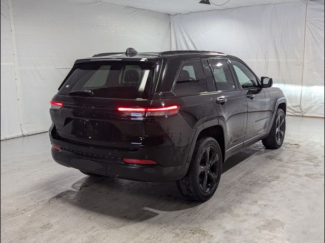 2022 Jeep Grand Cherokee Altitude