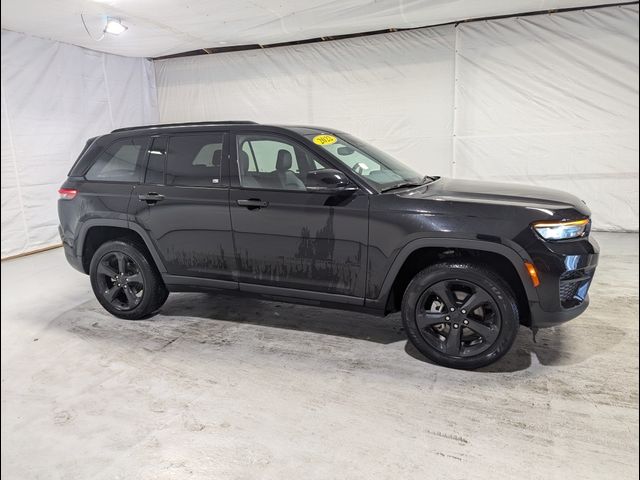 2022 Jeep Grand Cherokee Altitude