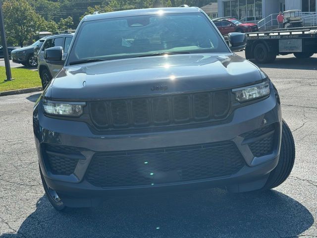 2022 Jeep Grand Cherokee Altitude