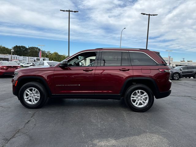 2022 Jeep Grand Cherokee Laredo