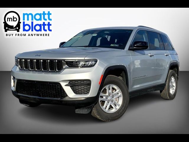 2022 Jeep Grand Cherokee Laredo