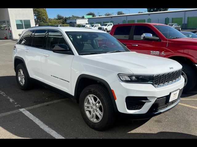 2022 Jeep Grand Cherokee Laredo